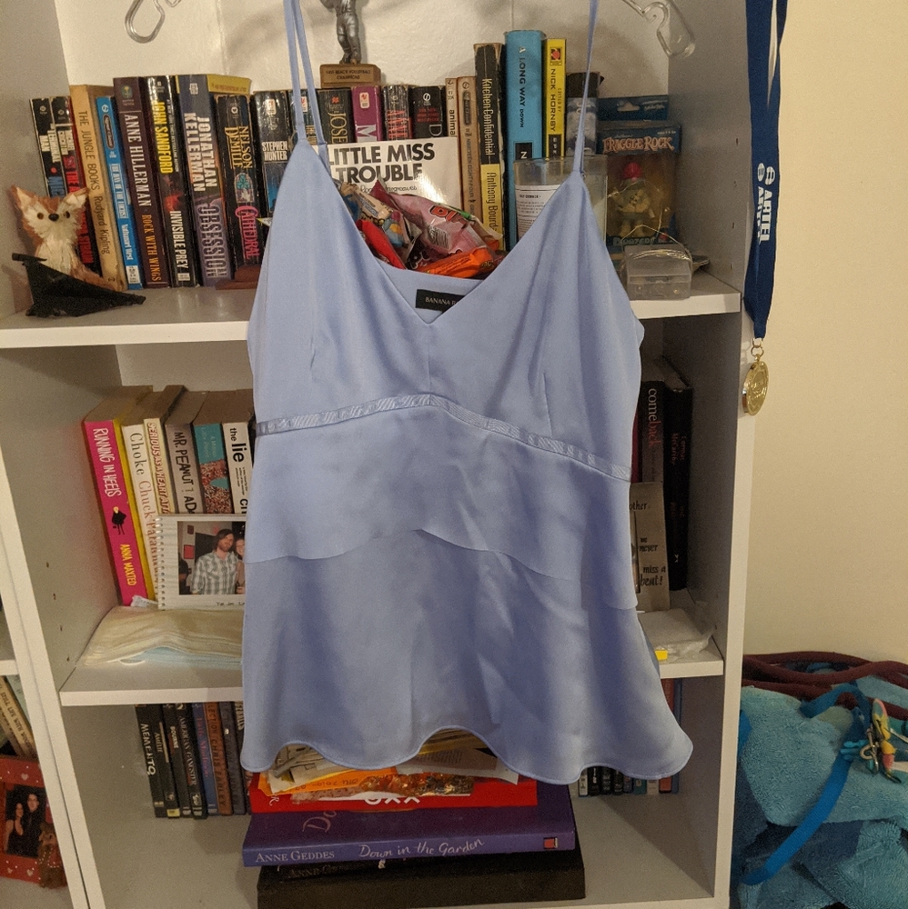 Banana Republic size 6 ladies blouse